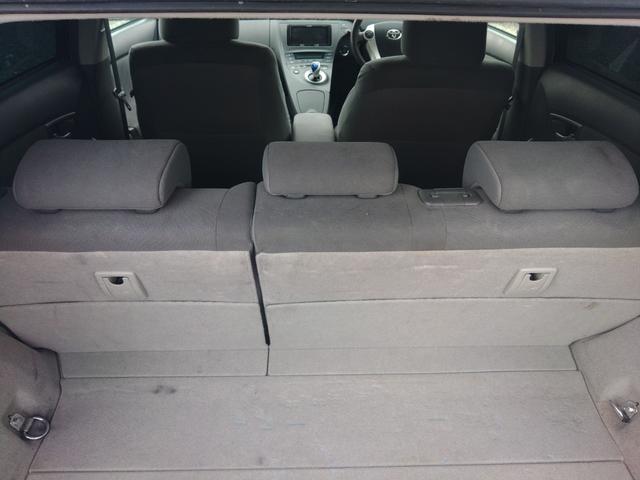 プリウス Ｓ　ＥＴＣ　バックカメラ　ナビ　ＴＶ　アルミホイール　ＬＥＤヘッドランプ　ＣＶＴ　スマートキー　電動格納ミラー　盗難防止システム　ＣＤ　ＵＳＢ　ミュージックプレイヤー接続可　Ｂｌｕｅｔｏｏｔｈ（27枚目）