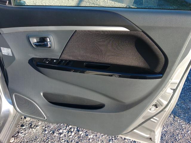 ワゴンＲスティングレー Ｘ　ドライブレコーダー　衝突被害軽減システム　オートライト　ＨＩＤ　スマートキー　アイドリングストップ　シートヒーター　ベンチシート　ＣＶＴ　盗難防止システム　ＡＢＳ　ＥＳＣ　ＣＤ　ＵＳＢ　アルミホイール（32枚目）