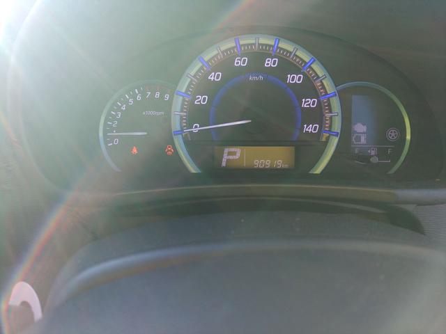 ワゴンＲスティングレー Ｘ　ドライブレコーダー　衝突被害軽減システム　オートライト　ＨＩＤ　スマートキー　アイドリングストップ　シートヒーター　ベンチシート　ＣＶＴ　盗難防止システム　ＡＢＳ　ＥＳＣ　ＣＤ　ＵＳＢ　アルミホイール（44枚目）