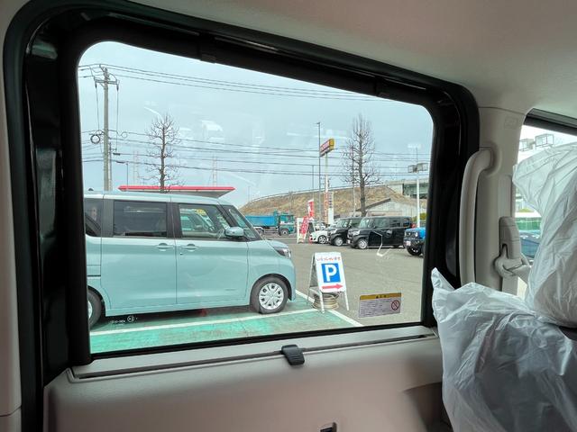 X 届出済未使用車 衝突被害軽減ブレーキ 前後クリアランスソナー 左側電動スライドドア アラウンドビューモニター オートエアコン シーリングファン シートバックテーブル 後席USB充電 オートライト(67枚目)