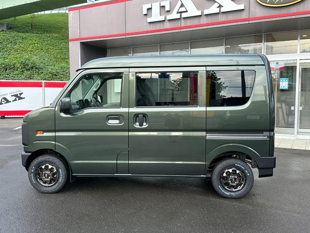 PC 4AT 4WD 届出済未使用車 衝突被害軽減ブレーキ 両側スライドドア 後方クリアランスソナー キーレス エアコン オートライト USB充電ソケット 電動格納ミラー パワーウィンドウ(4枚目)