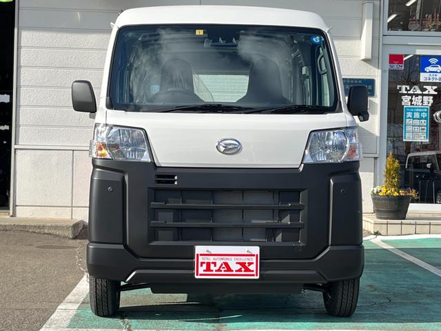 ハイゼットカーゴ スペシャル　４ＷＤ　ＡＴ　届出済未使用車　衝突被害軽減ブレーキ　前後クリアランスソナー　車線逸脱抑制　横滑り抑制　マニュアルエアコン　オートライト　パートタイム４ＷＤ（18枚目）