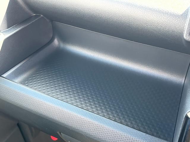 タント カスタムＸ　純正９インチディスプレイオーディオ　／届出済未使用車／衝突被害軽減ブレーキ／前後クリアランスソナー／両側電動スライド／フルセグＴＶ／Ｂｌｕｅｔｏｏｔｈ／ＨＤＭＩ／スマホ連携／バックカメラ／全面スーパーＵＶ＆ＩＲカットガラス／シートヒータ（35枚目）