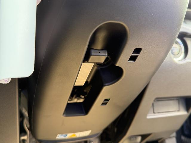 ジムニー ＸＬ　５ＭＴ　切替４ＷＤ　／衝突被害軽減ブレーキ／ディスプレイオーディオ／ラジオ／ＣＤ／ＤＶＤ／Ｂｌｕｅｔｏｏｔｈ／ＵＳＢ／ＡｐｐｌｅＣａｒＰｌａｙ／ＡｎｄｒｏｉｄＡｕｔｏ／社外ＬＥＤヘッドライト／運転席助手席シートヒーター（45枚目）