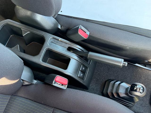 ジムニー ＸＬ　５ＭＴ　切替４ＷＤ　／衝突被害軽減ブレーキ／ディスプレイオーディオ／ラジオ／ＣＤ／ＤＶＤ／Ｂｌｕｅｔｏｏｔｈ／ＵＳＢ／ＡｐｐｌｅＣａｒＰｌａｙ／ＡｎｄｒｏｉｄＡｕｔｏ／社外ＬＥＤヘッドライト／運転席助手席シートヒーター（48枚目）