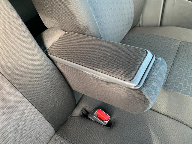 夜間走行、特に雨の日！！道路が見えずらいな．．．と思ったことはありませんか？今話題のＬＥＤライトにチェンジしましょう！！ディーラーでも採用の車検対応ＬＥＤライトバルブで視界スッキリ☆