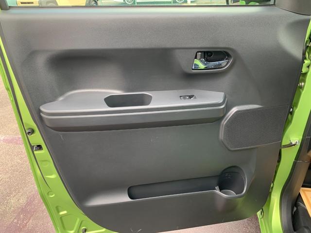 夜間走行、特に雨の日！！道路が見えずらいな．．．と思ったことはありませんか？今話題のＬＥＤライトにチェンジしましょう！！ディーラーでも採用の車検対応ＬＥＤライトバルブで視界スッキリ☆