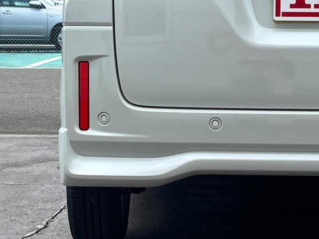 スペーシアカスタム ハイブリッドGS 純正9インチ全方位モニター付ナビ 届出済未使用車/衝突被害軽減ブレーキ/前後クリアランスソナー/左側電動スライド/フルセグTV/Bluetooth/スマホ連携/全方位カメラ/アダプティブクルーズ/全面UVカットガラス/サイドエアバッグ(27枚目)