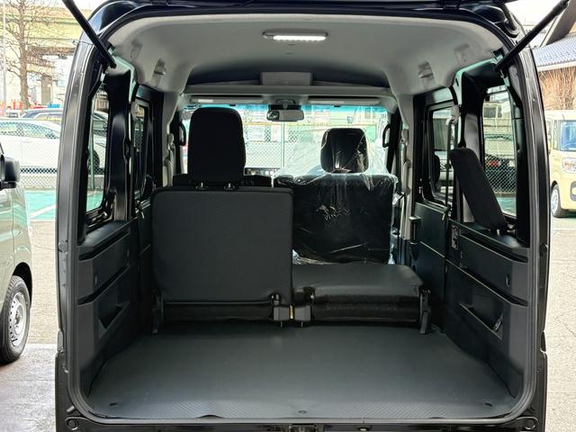 アトレー ＲＳ　切替４ＷＤ　純正９インチディスプレイオーディオ　／届出済未使用車／衝突被害軽減ブレーキ／前後クリアランスソナー／両側オートスライド／フルセグＴＶ／Ｂｌｕｅｔｏｏｔｈ／ＨＤＭＩ／スマホ連携／バックカメラ／アダプティブクルーズ／オーバヘッドシェルフ（66枚目）