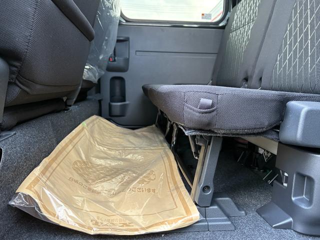 アトレー ＲＳ　切替４ＷＤ　純正９インチディスプレイオーディオ　／届出済未使用車／衝突被害軽減ブレーキ／前後クリアランスソナー／両側オートスライド／フルセグＴＶ／Ｂｌｕｅｔｏｏｔｈ／ＨＤＭＩ／スマホ連携／バックカメラ／アダプティブクルーズ／オーバヘッドシェルフ（73枚目）