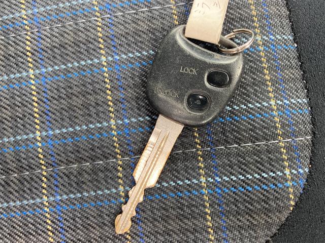 ミラジーノ ミニライトスペシャルリミテッド　ＥＴＣ　キーレスエントリー　電動格納ミラー　ＡＴ　ＣＤ　アルミホイール　衝突安全ボディ　エアコン　パワーステアリング　パワーウィンドウ　運転席エアバッグ　助手席エアバッグ（7枚目）