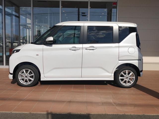 ムーヴ Ｇ　４ＷＤ　届出済未使用車　衝突被害軽減システム　左側電動スライドドア　オートエアコン　バックカメラ　クリアランスソナー　ＬＥＤヘッドライト・フォグランプ　アルミホイール　オートブレーキホールド機能（5枚目）