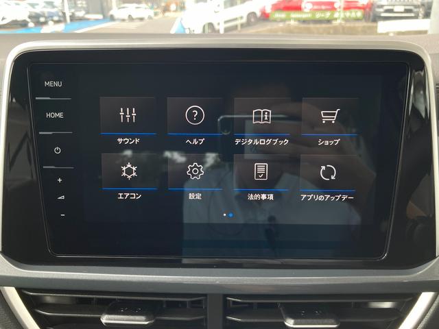 Ｔ－ロック ＴＳＩ　スタイル　登録済未使用車　純正ナビゲーション　バックカメラ　ＥＴＣ　ＬＥＤマトリックスヘッドライト”ＩＱ．ＬＩＧＨＴ”　パワーテールゲート　純正１７インチアルミホイール（10枚目）