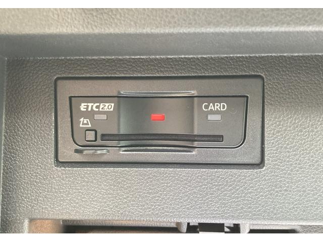 Ｔ－ロック ＴＳＩ　スタイル　登録済未使用車　純正ナビゲーション　バックカメラ　ＥＴＣ　ＬＥＤマトリックスヘッドライト”ＩＱ．ＬＩＧＨＴ”　パワーテールゲート　純正１７インチアルミホイール（23枚目）
