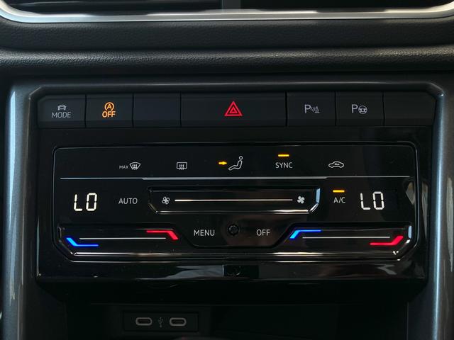 Ｔ－ロック ＴＤＩ　スタイル　試乗車　純正ナビゲーション　バックカメラ　ＥＴＣ　ＬＥＤマトリックスヘッドライト”ＩＱ．ＬＩＧＨＴ”　パワーテールゲート　純正１７インチアルミホイール（12枚目）