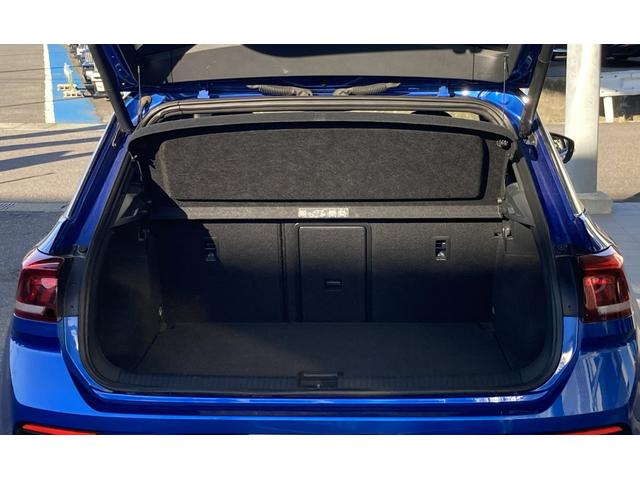 Ｔ－ロック ＴＤＩ　スポーツ　純正ナビゲーション　リアカメラ　ＥＴＣ　ＡＣＣ　ＬＥＤヘッドライト　レーンキープ　ブラインドスポット　リアトラフィックアラート　純正１８インチアルミホイール　社外１６インチアルミホイール＋スタッドレス（25枚目）