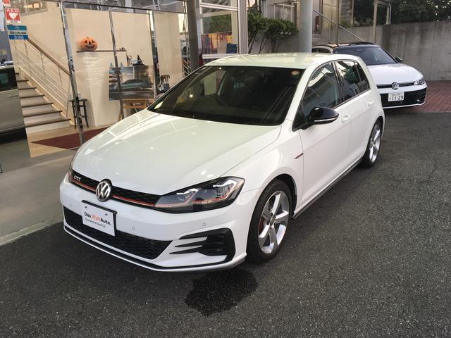 ゴルフＧＴＩ ベースグレード　純正ナビゲーション　バックカメラ　ＥＴＣ　ＡＣＣ　リアトラフィックアラート　レーンキープアシスト　ブラインドスポット　純正ドライブレコーダー　純正１７インチアルミ　純正１６インチアルミ＋スタッドレス（5枚目）