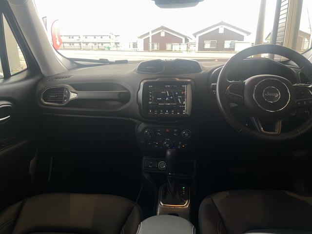 ジープ・レネゲード リミテッド　クルーズコントロール　バックモニター　パワーシート　シートヒーター　　ＣａｒＰｌａｙ／Ａｎｄｒｏｉｄ　Ａｕｔｏ　ＥＴＣ　ドライブレコーダー（7枚目）