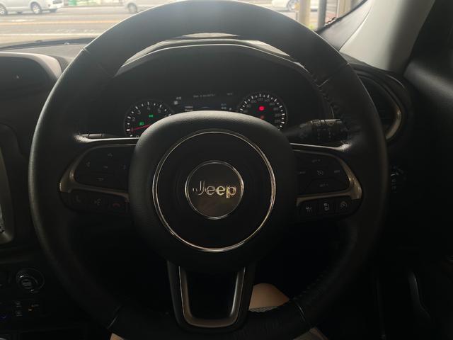 ジープ・レネゲード リミテッド　クルーズコントロール　バックモニター　パワーシート　シートヒーター　　ＣａｒＰｌａｙ／Ａｎｄｒｏｉｄ　Ａｕｔｏ　ＥＴＣ　ドライブレコーダー（8枚目）