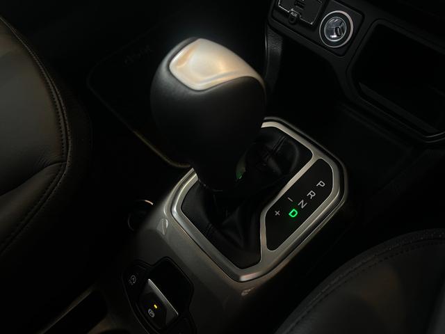 ジープ・レネゲード リミテッド　クルーズコントロール　バックモニター　パワーシート　シートヒーター　　ＣａｒＰｌａｙ／Ａｎｄｒｏｉｄ　Ａｕｔｏ　ＥＴＣ　ドライブレコーダー（13枚目）