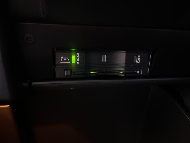 ジープ・レネゲード リミテッド　クルーズコントロール　バックモニター　パワーシート　シートヒーター　　ＣａｒＰｌａｙ／Ａｎｄｒｏｉｄ　Ａｕｔｏ　ＥＴＣ　ドライブレコーダー（18枚目）