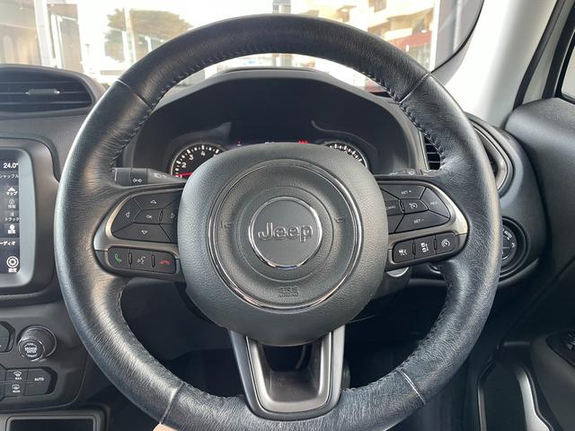 ジープ・レネゲード リミテッド　クルーズコントロール　　バックモニター　パワーシート　シートヒーター　ＣａｒＰｌａｙ／Ａｎｄｒｏｉｄ　Ａｕｔｏ　ＥＴＣ　サイドバイザー　ドライブレコーダー（8枚目）