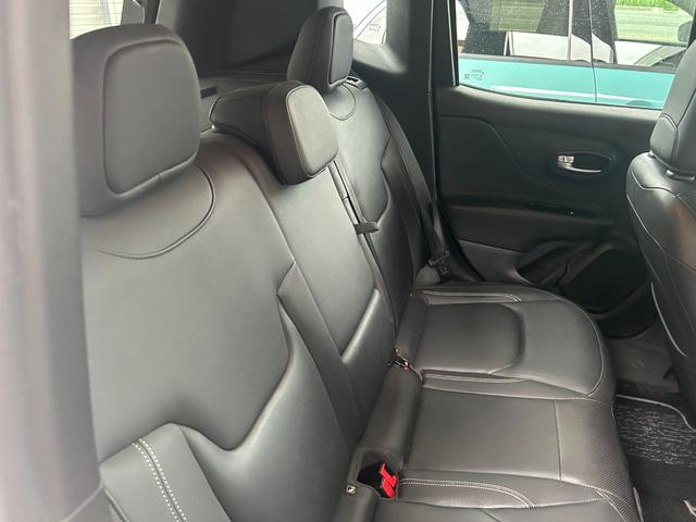 ジープ・レネゲード リミテッド　クルーズコントロール　　バックモニター　パワーシート　シートヒーター　ＣａｒＰｌａｙ／Ａｎｄｒｏｉｄ　Ａｕｔｏ　ＥＴＣ　ドライブレコーダー（15枚目）