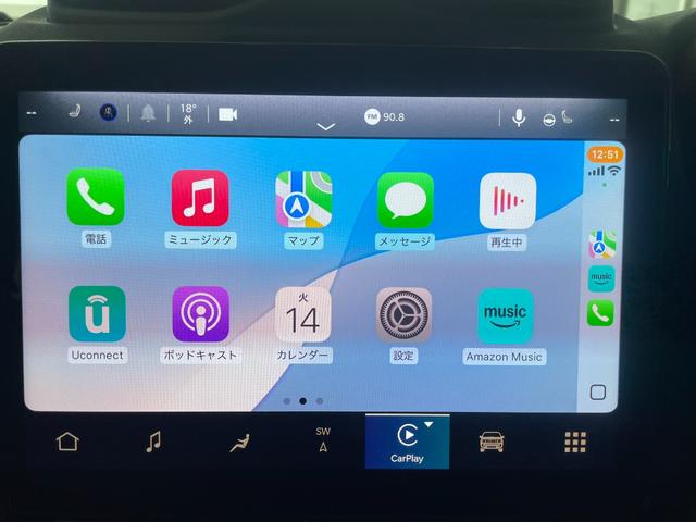 ジープ・レネゲード アルティテュード　ｅ－ハイブリッド　クルーズコントロール　バックモニター　　パワーシート　シートヒーター　ＣａｒＰｌａｙ／Ａｎｄｒｏｉｄ　Ａｕｔｏ　ＥＴＣ（9枚目）
