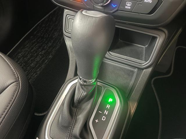 ジープ・レネゲード アルティテュード　ｅ－ハイブリッド　クルーズコントロール　バックモニター　　パワーシート　シートヒーター　ＣａｒＰｌａｙ／Ａｎｄｒｏｉｄ　Ａｕｔｏ　ＥＴＣ（13枚目）