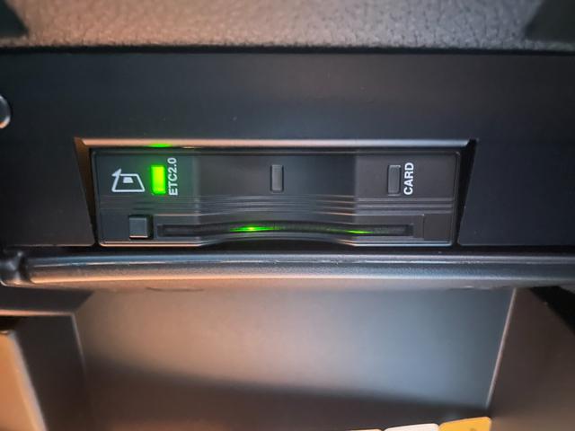 ジープ・レネゲード アルティテュード　ｅ－ハイブリッド　クルーズコントロール　バックモニター　　パワーシート　シートヒーター　ＣａｒＰｌａｙ／Ａｎｄｒｏｉｄ　Ａｕｔｏ　ＥＴＣ（18枚目）