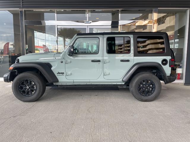 ジープ・ラングラーアンリミテッド スポツリミテドEDウィズサンライダフリプTフォハドT サンライダーフリップトップ オールウェザーフロアマット ドライブレコーダー(3枚目)