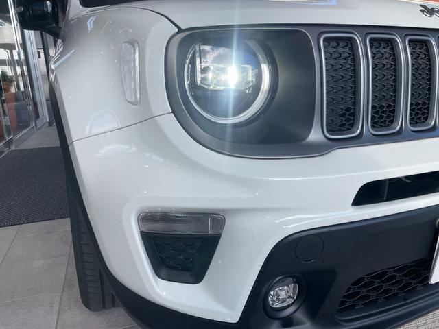 ジープ・レネゲード リミテッド 純正フロアマット ドライブレコーダー ETC フルセグテレビ シートヒーター(6枚目)