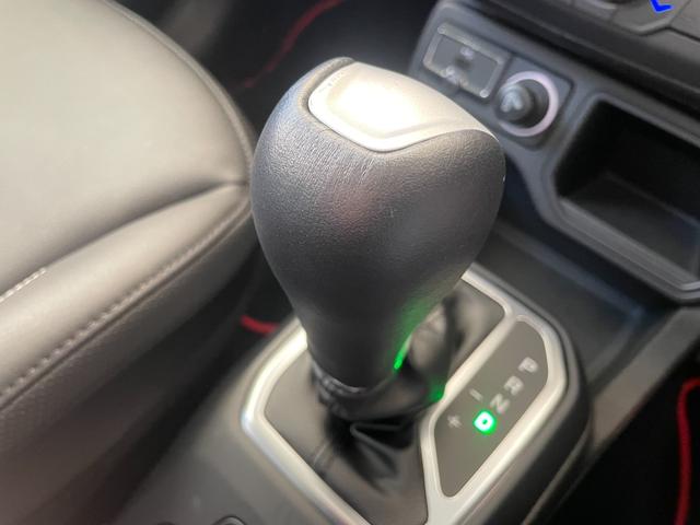 ジープ・レネゲード リミテッド 純正フロアマット ドライブレコーダー ETC フルセグテレビ シートヒーター(13枚目)