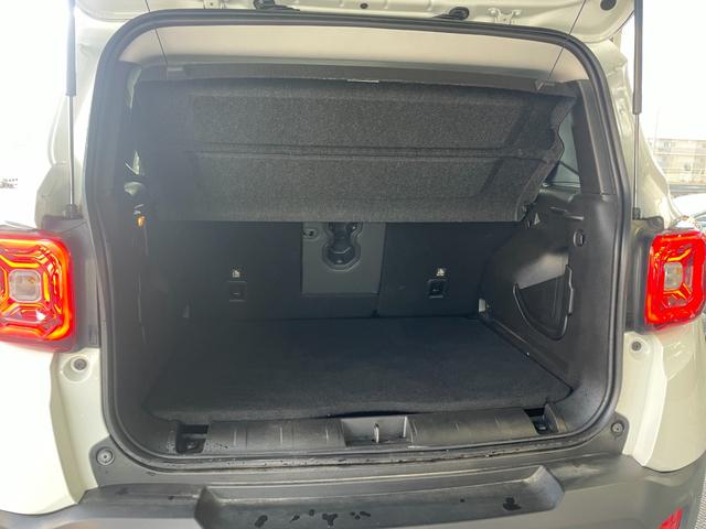 ジープ・レネゲード リミテッド 純正フロアマット ドライブレコーダー ETC フルセグテレビ シートヒーター(18枚目)