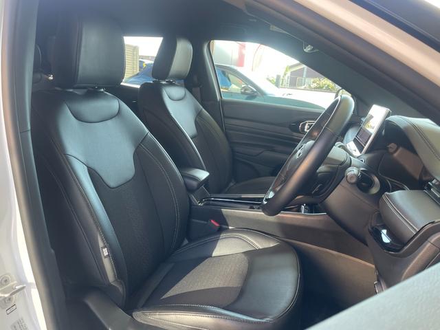 クッション性の高いシートは街乗りから長距離運転まで快適にお乗りいただけます♪