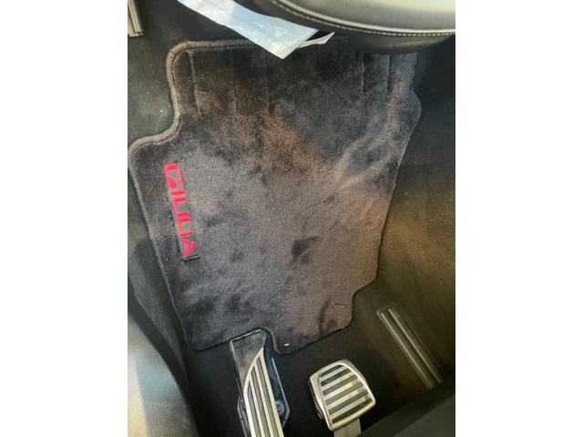 ジュリア ヴェローチェ 純正フロアマット ETC バックカメラ シートヒーター スポイラー(20枚目)