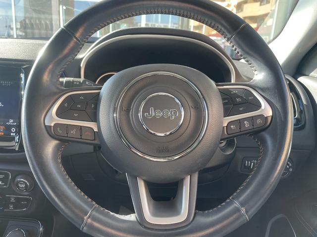 ジープ・コンパス リミテッド　ワンオーナー　ＥＴＣ　レザーシート　純正フロアマット　バックカメラ（8枚目）