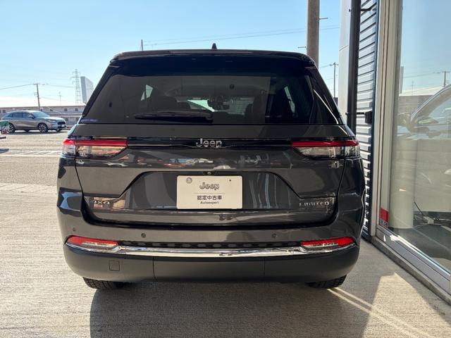 ジープ・グランドチェロキー リミテッド　デモカー　シートヒーター　シートエアコン　ＥＴＣ　純正フロアマット（5枚目）