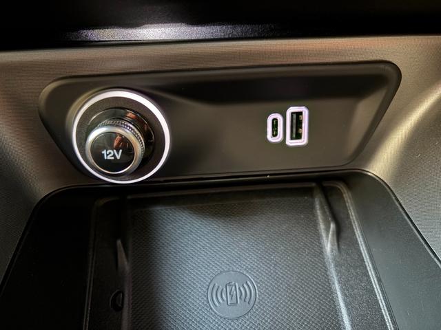 トナーレ プラグインハイブリッドＱ４　ヴェローチェ　ＥＴＣ　シートエアコン　シートヒーター　レザーシートシート　ハーマンカードン製オーディオ（14枚目）
