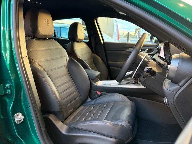 トナーレ プラグインハイブリッドＱ４　ヴェローチェ　ＥＴＣ　シートエアコン　シートヒーター　レザーシートシート　ハーマンカードン製オーディオ（15枚目）