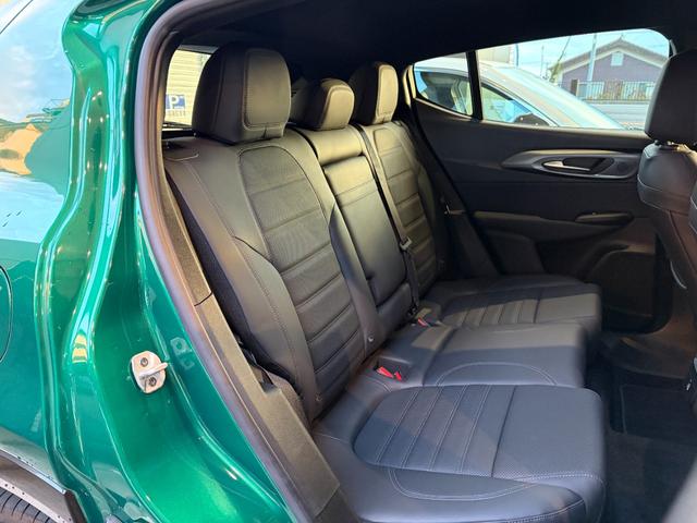 トナーレ プラグインハイブリッドＱ４　ヴェローチェ　ＥＴＣ　シートエアコン　シートヒーター　レザーシートシート　ハーマンカードン製オーディオ（16枚目）