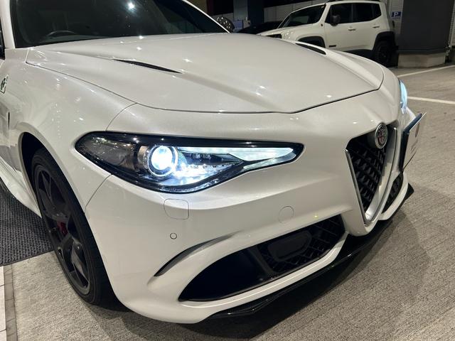 ジュリア クアドリフォリオ カルボニオ 限定車 ETC ドライブレコーダー 純正フロアマット(6枚目)