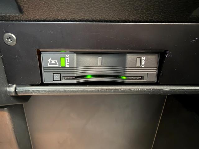 ジープ・レネゲード 　ワンオーナー　純正フロアマット　フルセグテレビ　ＥＴＣ　レザーシート　ルーフキャリア　スタッドレスタイヤホイールセット（20枚目）