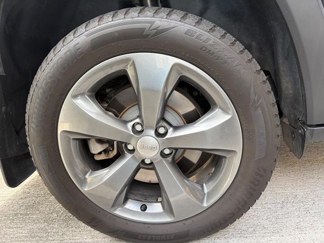 �V���[���[���ɓW�����Ă���܂��̂ŁA���Ў��ۂɌ��Č��������m���߂��������I���₢���킹���劽�}�ł��I