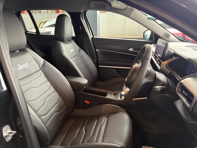 ジープ・アベンジャー アルティテュード　ＥＶ車　ドライブレコーダー　ＥＴＣ　クルーズコントロール　バックモニター　　ＣａｒＰｌａｙ／Ａｎｄｒｏｉｄ　Ａｕｔｏ（12枚目）