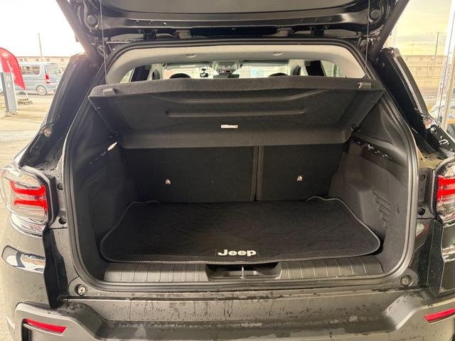 ジープ・アベンジャー アルティテュード　ＥＶ車　ドライブレコーダー　ＥＴＣ　クルーズコントロール　バックモニター　　ＣａｒＰｌａｙ／Ａｎｄｒｏｉｄ　Ａｕｔｏ（14枚目）