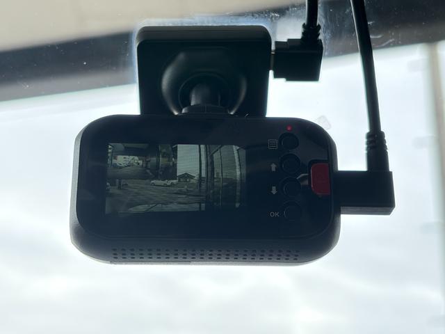 ジープ・アベンジャー アルティテュード　ＥＶ車　ドライブレコーダー　ＥＴＣ　クルーズコントロール　バックモニター　　ＣａｒＰｌａｙ／Ａｎｄｒｏｉｄ　Ａｕｔｏ（16枚目）