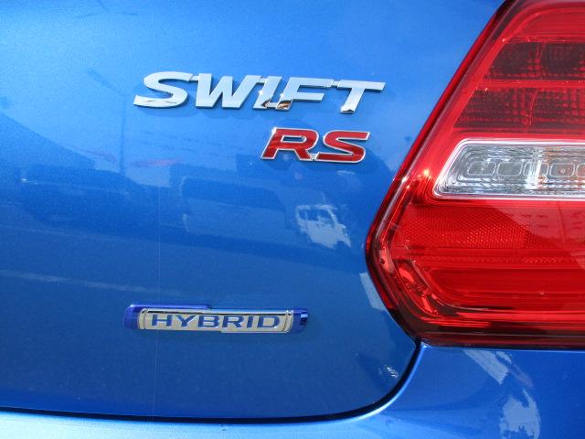 スイフト ＨＹＢＲＩＤ　ＲＳ　２型　２ＷＤ　全方位カメラオーディオレス　バックカメラ　オートライト　プッシュスタート　シートヒーター　オートエアコン　スズキセーフティーサポート　衝突被害軽減システム　アイドリングストップ　横滑り防止機能（41枚目）