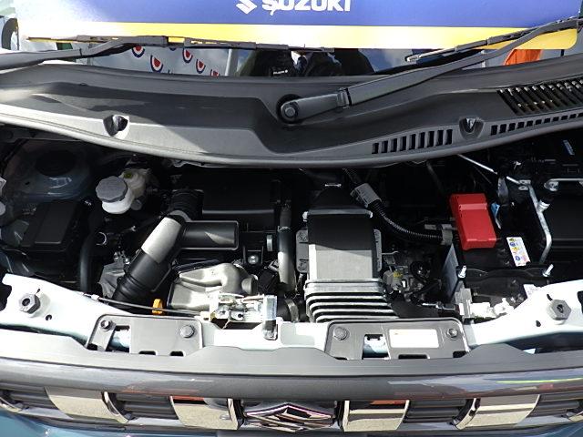 スペーシアギア ギア　ＨＹＢＲＩＤ　ＸＺターボ　４ＷＤ　オーディオレス　オートライト　スライドドア　プッシュスタート　シートヒーター　オートエアコン　スズキセーフティーサポート　４ＷＤ　衝突被害軽減システム　アイドリングストップ　横滑り防止機能　衝突安全ボディ（2枚目）