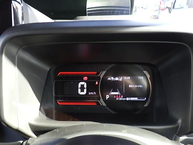 スペーシアギア ギア　ＨＹＢＲＩＤ　ＸＺターボ　４ＷＤ　オーディオレス　オートライト　スライドドア　プッシュスタート　シートヒーター　オートエアコン　スズキセーフティーサポート　４ＷＤ　衝突被害軽減システム　アイドリングストップ　横滑り防止機能　衝突安全ボディ（13枚目）